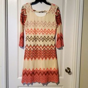 Cute cheveron pattern dress petite large